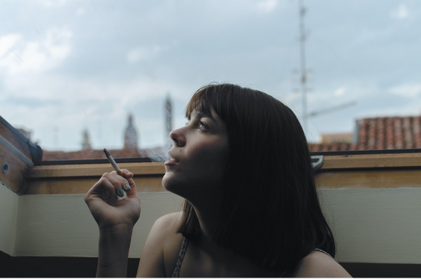 Kouření na balkoně - kdy je a kdy není povolené?